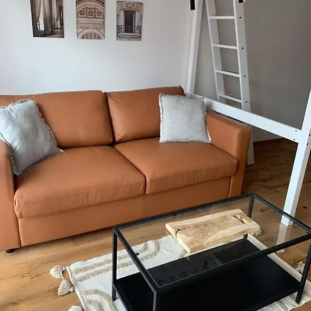 Karlin Apartment *